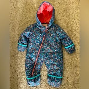 Roxy snowsuit- 6 months